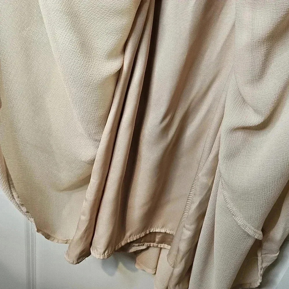 H & M Boho Flowy Lined Midi Dress Flutter Sleeve Waist Tie Neutral Beige Size 6 - Picture 8 of 11